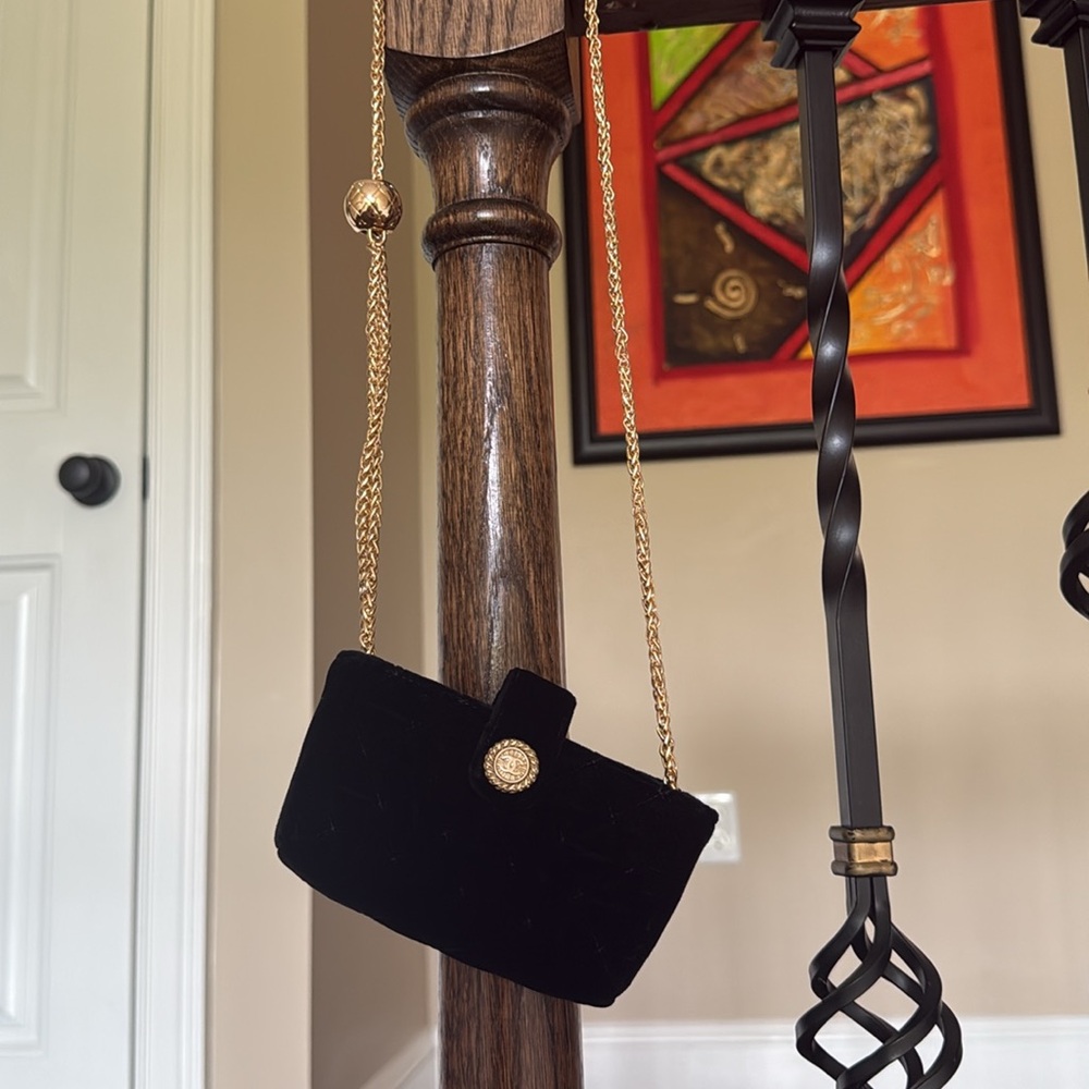 Authentic Chanel Elegant Black Velvet Women's Bag